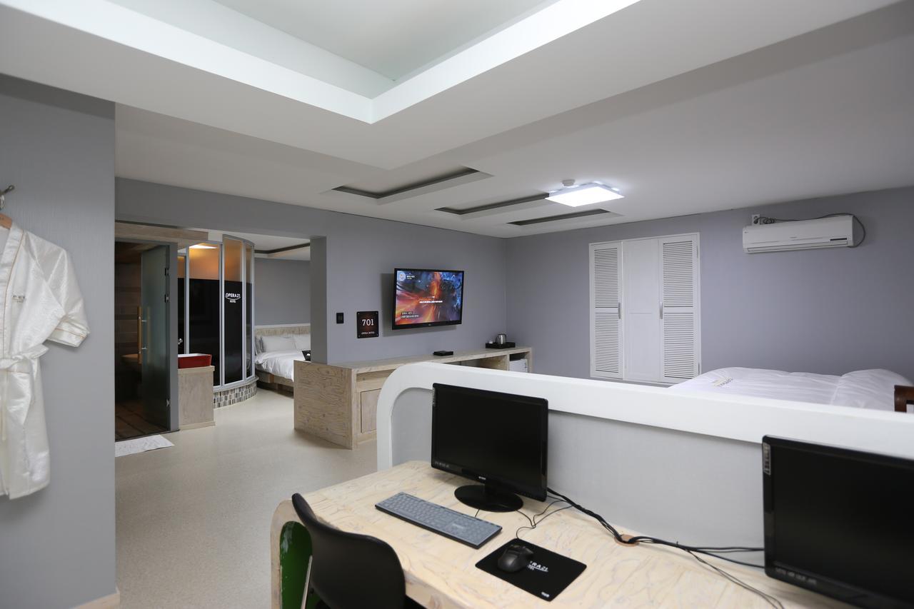 Jeonju Opera 21 Hotel Bagian luar foto